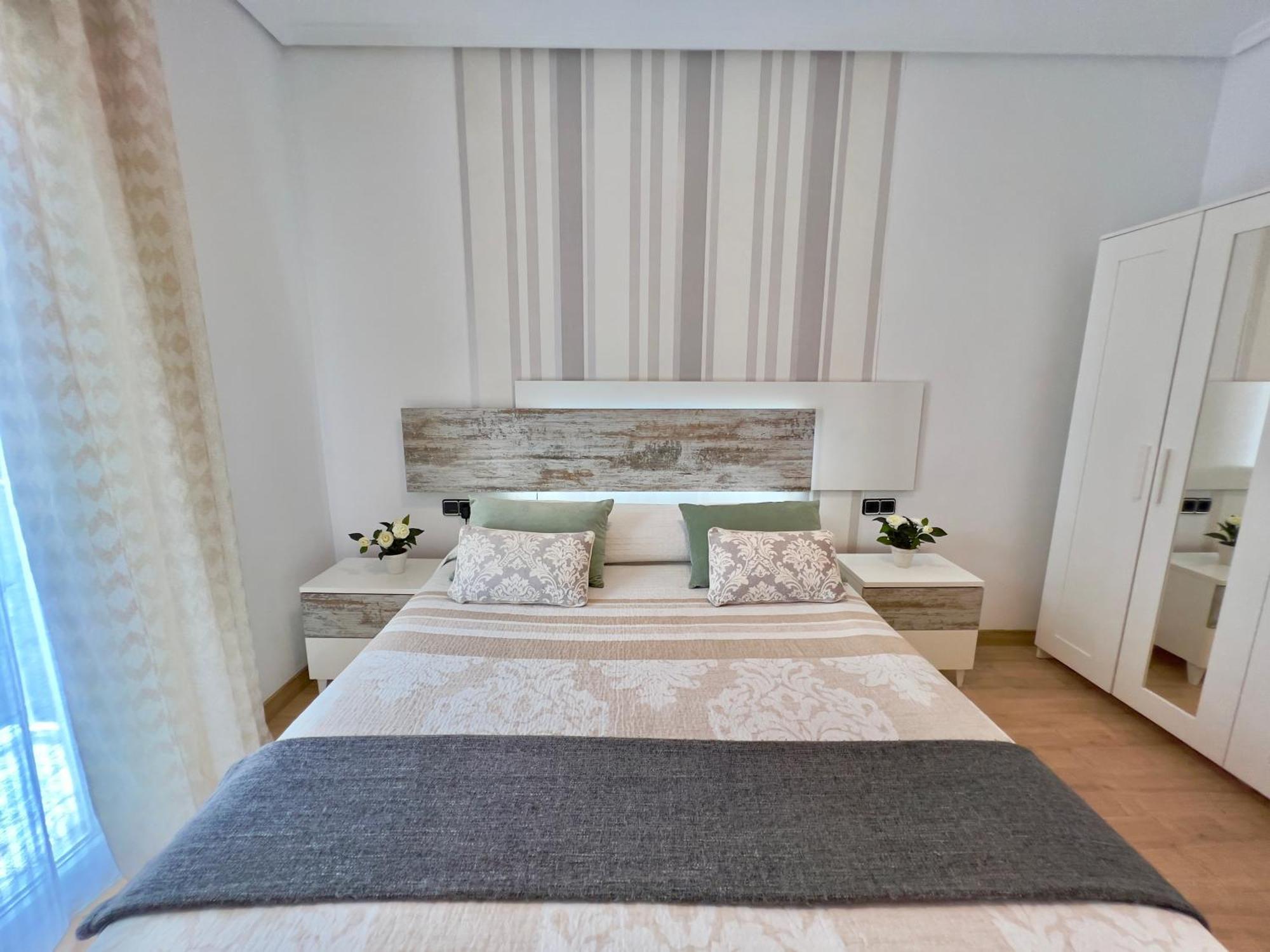 Cozy Apartment In Valencia! Wi-Fi ! 外观 照片
