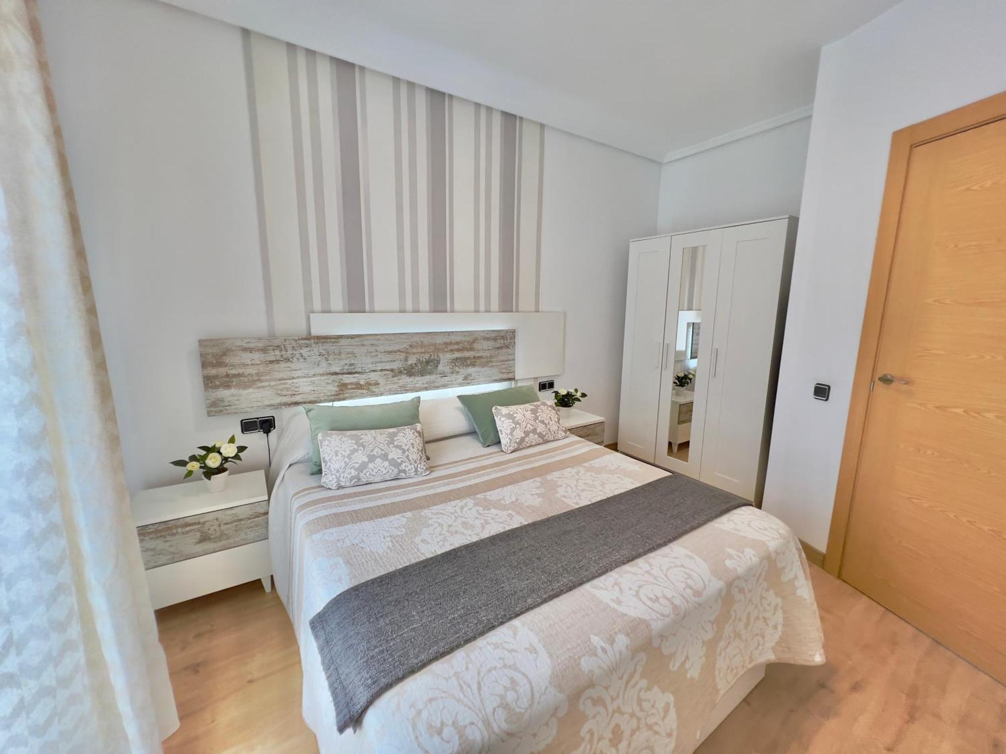 Cozy Apartment In Valencia! Wi-Fi ! 外观 照片