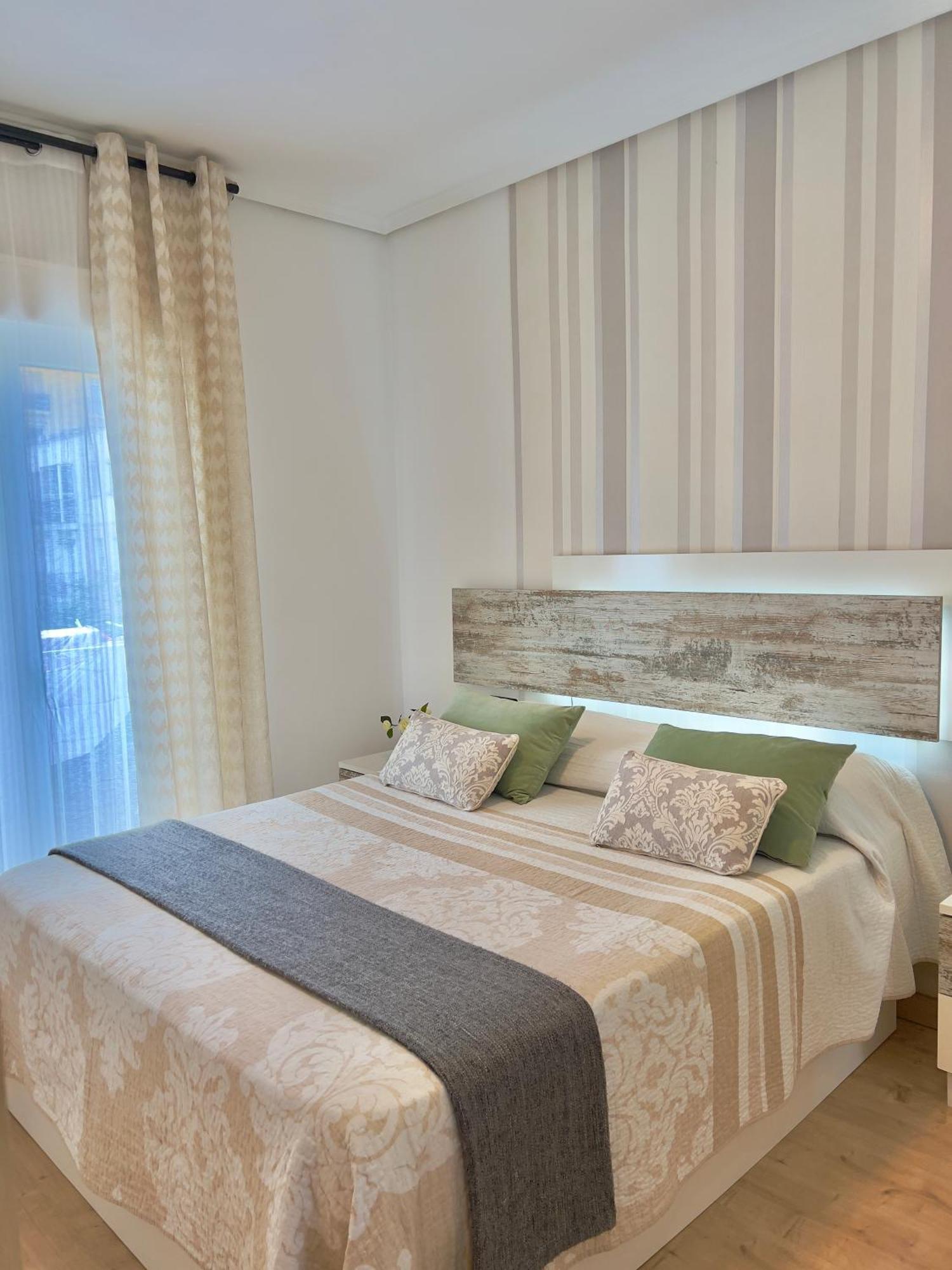Cozy Apartment In Valencia! Wi-Fi ! 外观 照片