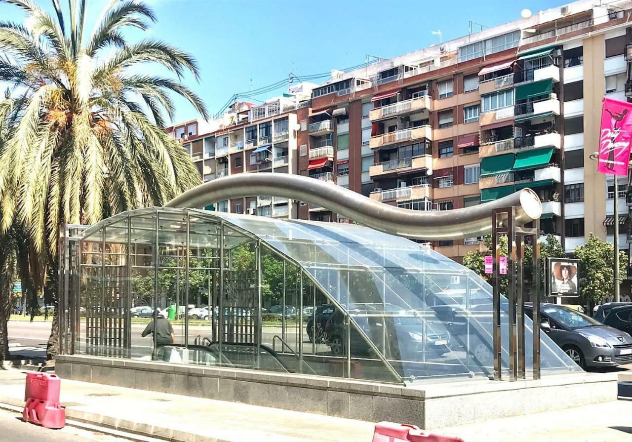 Cozy Apartment In Valencia! Wi-Fi ! 外观 照片