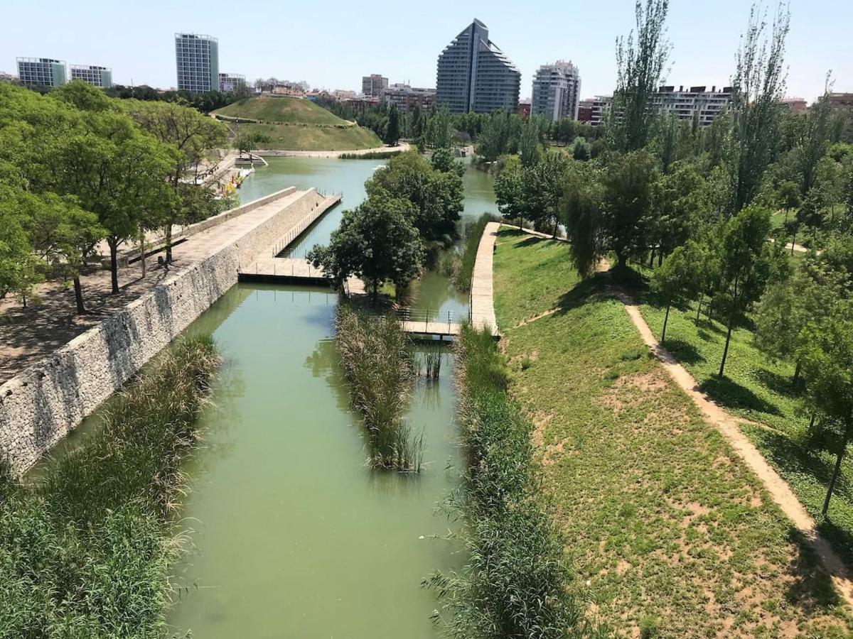 Cozy Apartment In Valencia! Wi-Fi ! 外观 照片